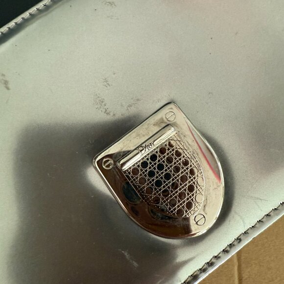 Dior metallic silver micro cannage leather Mini Diorama Shoulder bag - Picture 8 of 11